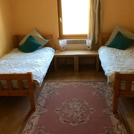 Maison De 3 Chambres Avec Jardin Clos Et Wifi A Bonnet Sur Gironde Prázdninový dům *